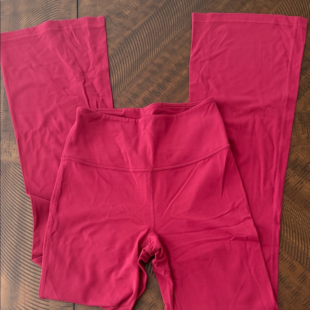 Lululemon Groove Super-High-Rise Flared Pant Nulu